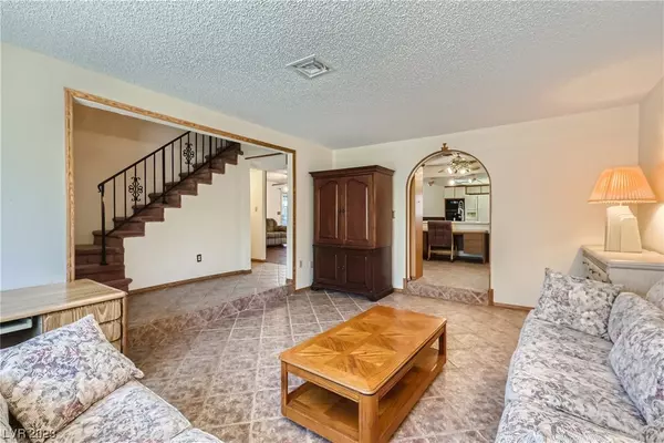 Las Vegas, NV 89107,6320 Fargo AVE