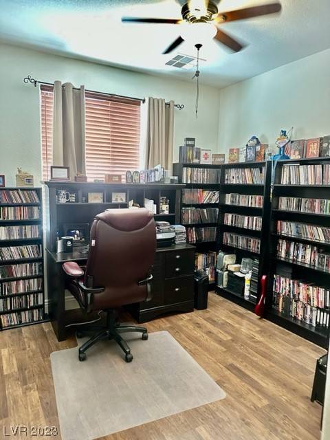Las Vegas, NV 89117,3194 Lapis Beach DR