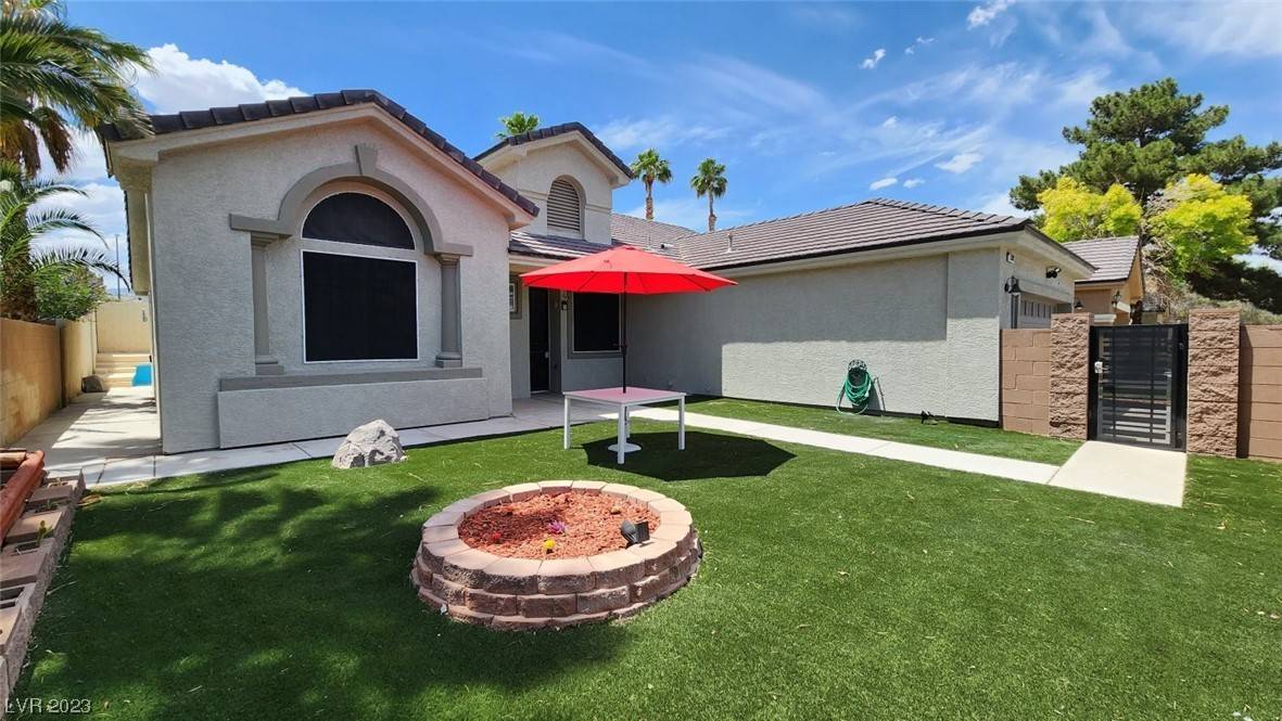 Las Vegas, NV 89130,5509 Rose Thicket ST