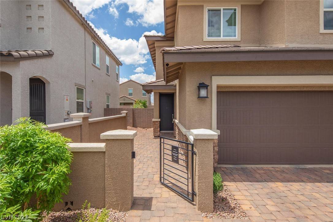 Henderson, NV 89011,340 Badinerie ST