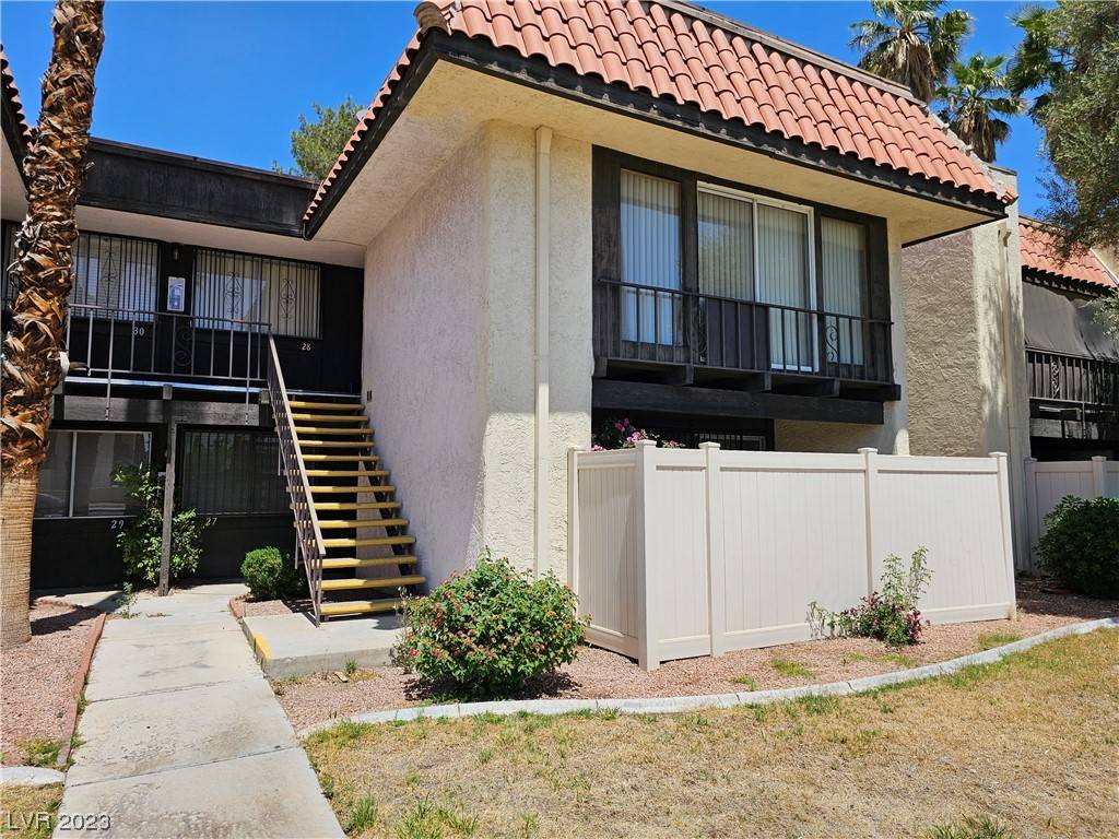 1390 Vegas Valley DR #27, Las Vegas, NV 89169