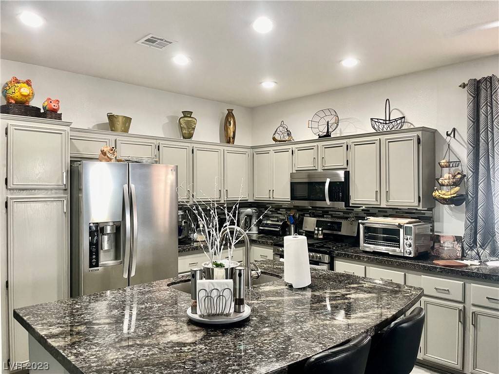 Las Vegas, NV 89147,9545 Cherokee AVE