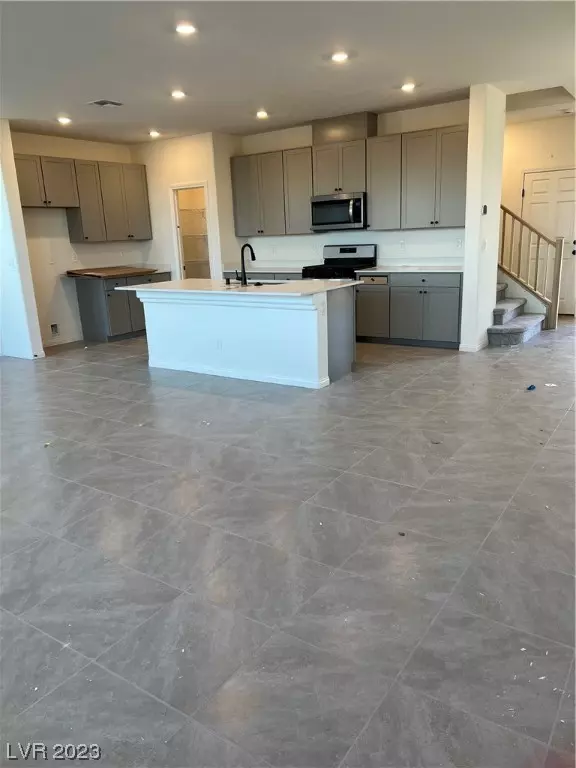 Las Vegas, NV 89139,9560 Dollardton ST