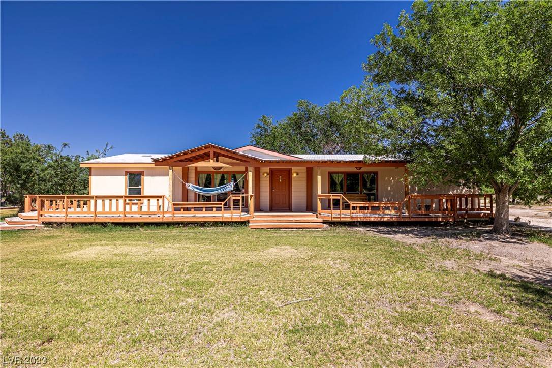 671 N Woodchips RD,  Pahrump,  NV 89060