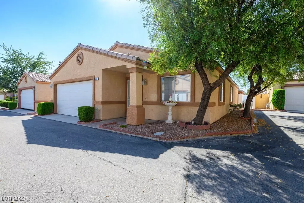 Las Vegas, NV 89122,5194 Jewel Canyon DR