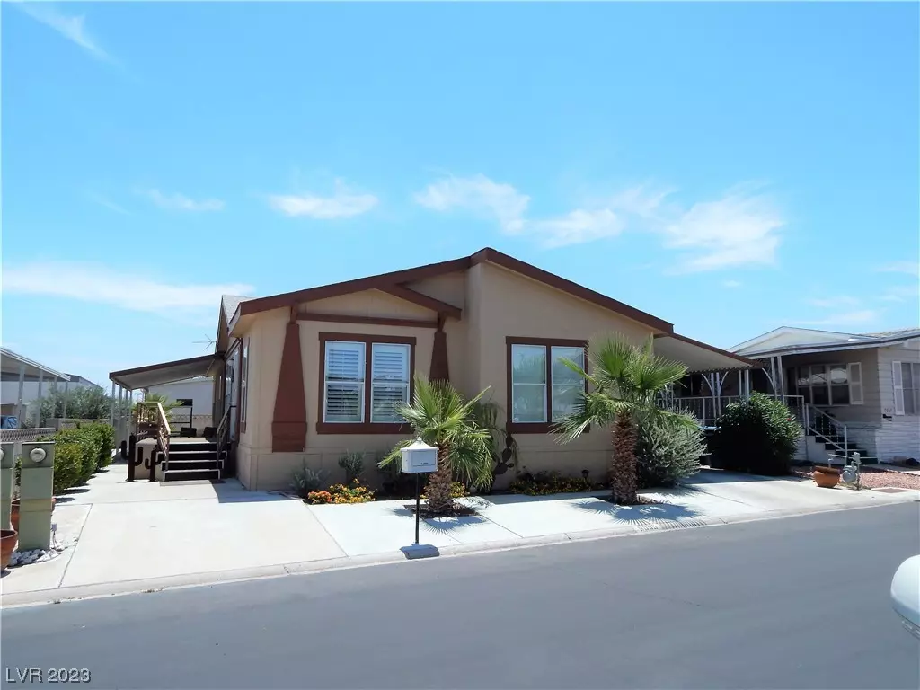 Las Vegas, NV 89103,5055 Royal DR