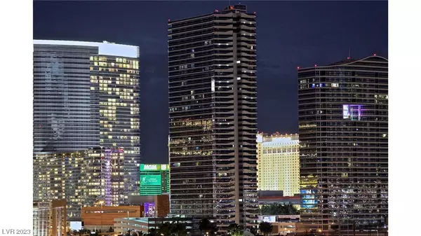 Las Vegas, NV 89103,4471 Dean Martin DR #1208
