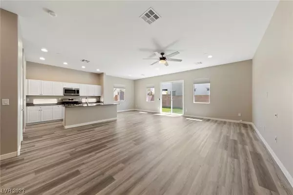 North Las Vegas, NV 89084,6454 Cinnamon Hazelnut ST