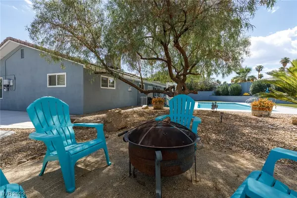 Las Vegas, NV 89121,4181 Brookview WAY