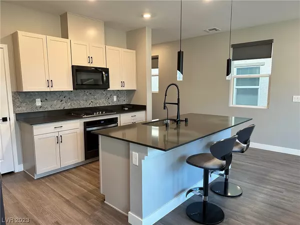 Las Vegas, NV 89113,7110 Cass AVE