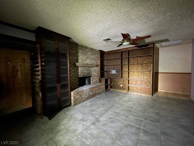 Las Vegas, NV 89121,3851 Topaz ST