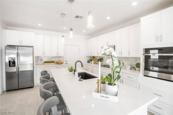 3921 Wesvan CT,  Las Vegas,  NV 89121