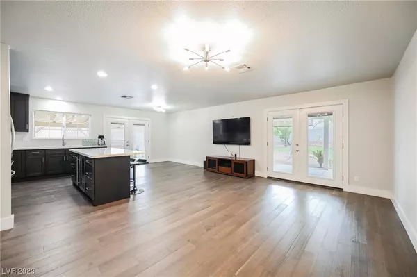 Las Vegas, NV 89103,6755 Casa Linda DR