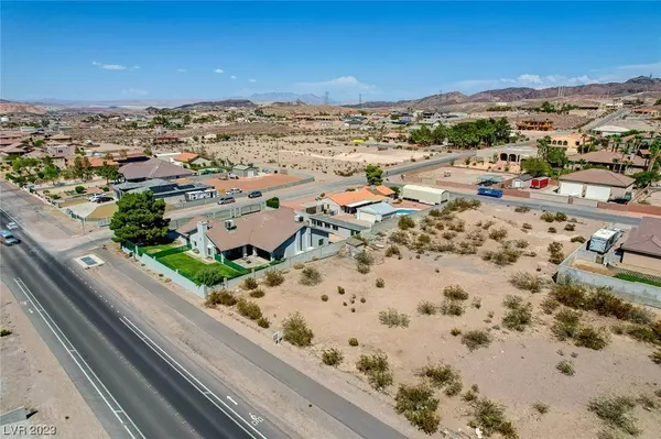 435 N Racetrack RD, Henderson, NV 89015