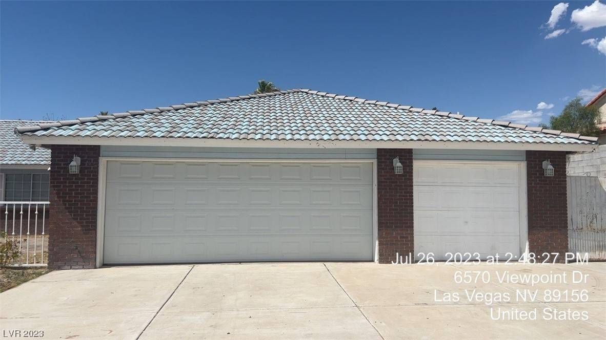 6570 Viewpoint DR, Las Vegas, NV 89156