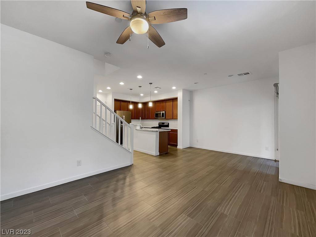 Henderson, NV 89074,1525 Spiced Wine AVE #15105