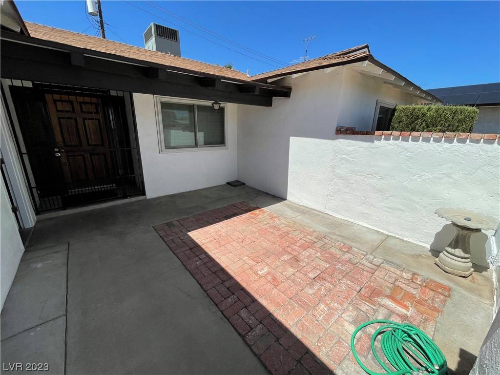 Las Vegas, NV 89107,213 Catalini ST