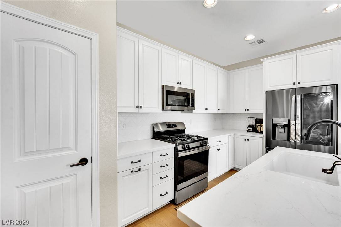 Henderson, NV 89011,706 Bamboo Bend PL