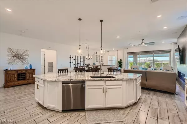 Henderson, NV 89011,751 Shadow Reef ST