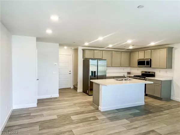 Henderson, NV 89011,833 Watford PL