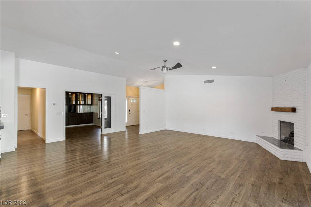 Las Vegas, NV 89146,6648 Villa Bonita RD