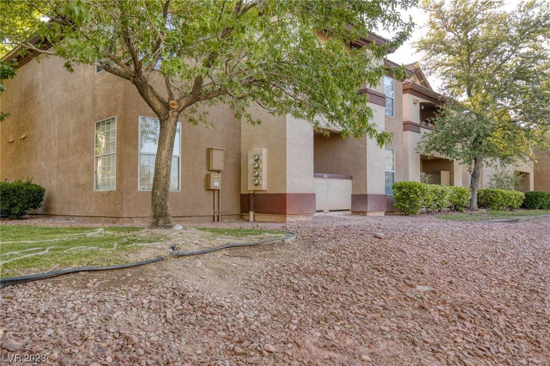 231 W Horizon Ridge Pkwy #1218, Henderson, NV 89012