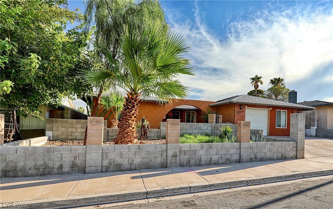 4077 Monthill AVE,  Las Vegas,  NV 89121