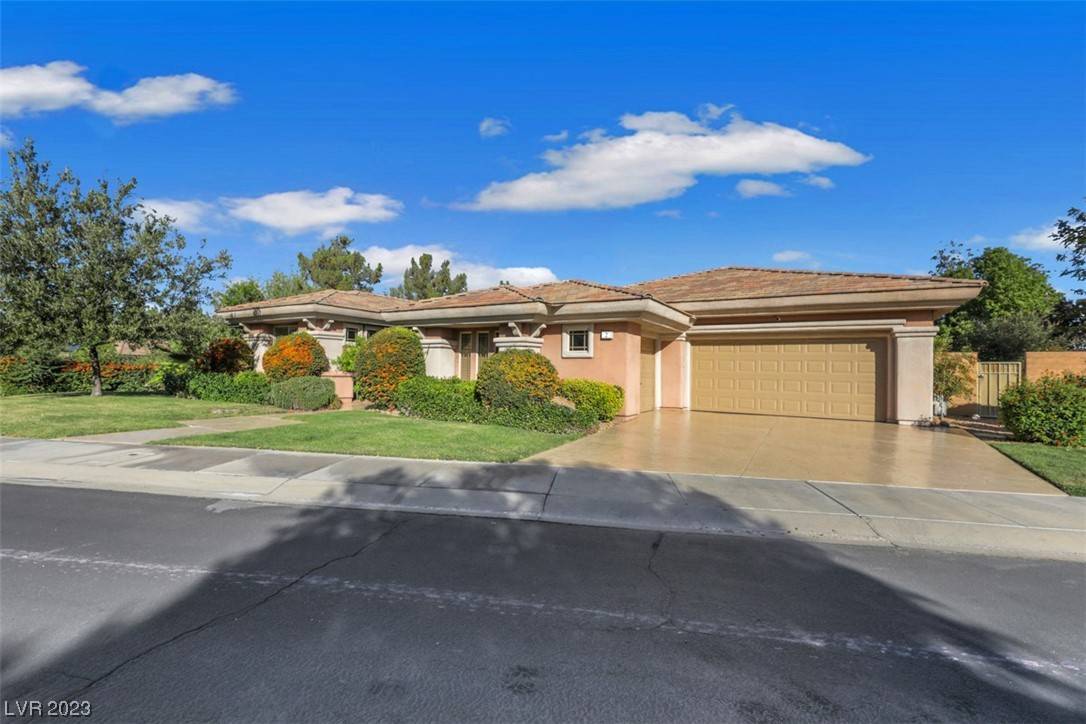 Henderson, NV 89052,2 Brookridge DR
