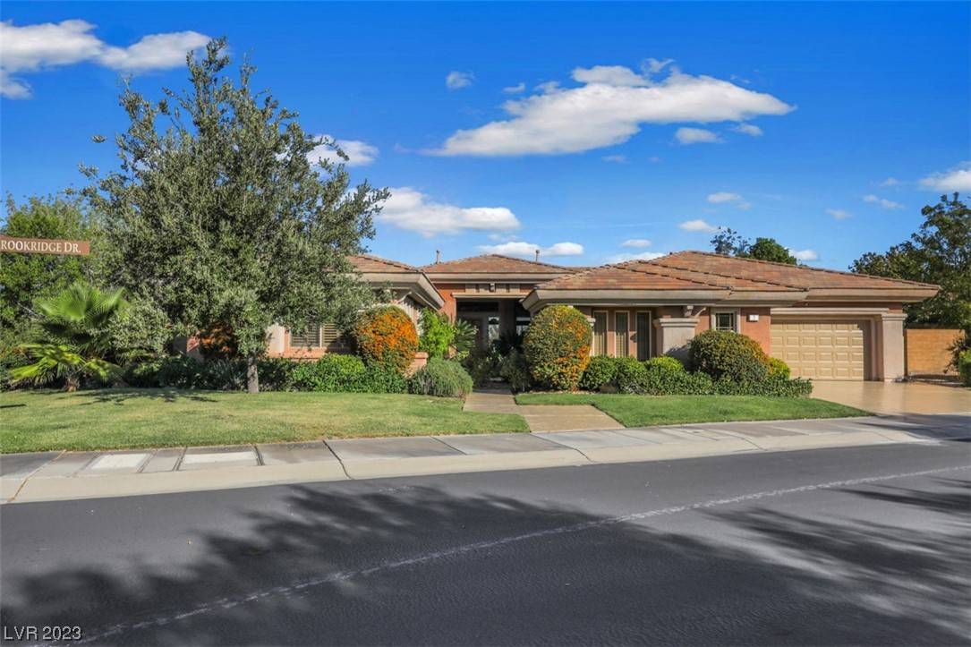 Henderson, NV 89052,2 Brookridge DR