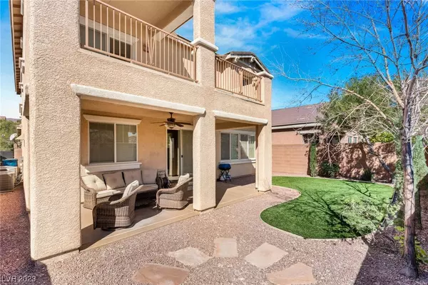 Las Vegas, NV 89166,6542 Macdoogle ST