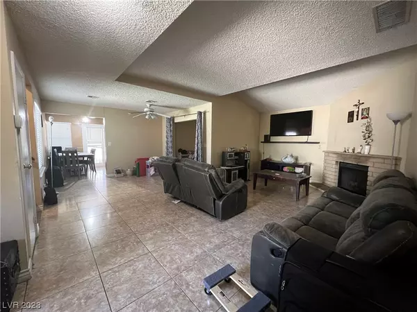 Las Vegas, NV 89110,620 Weathervane CT