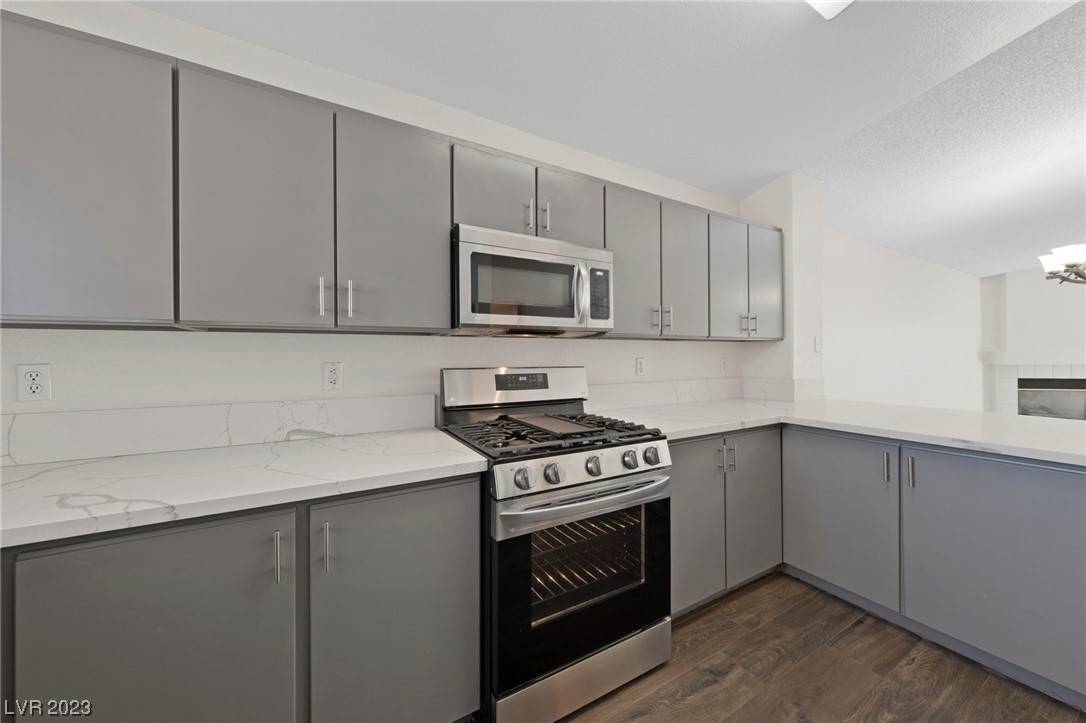 Las Vegas, NV 89145,7835 Settlers Ridge LN