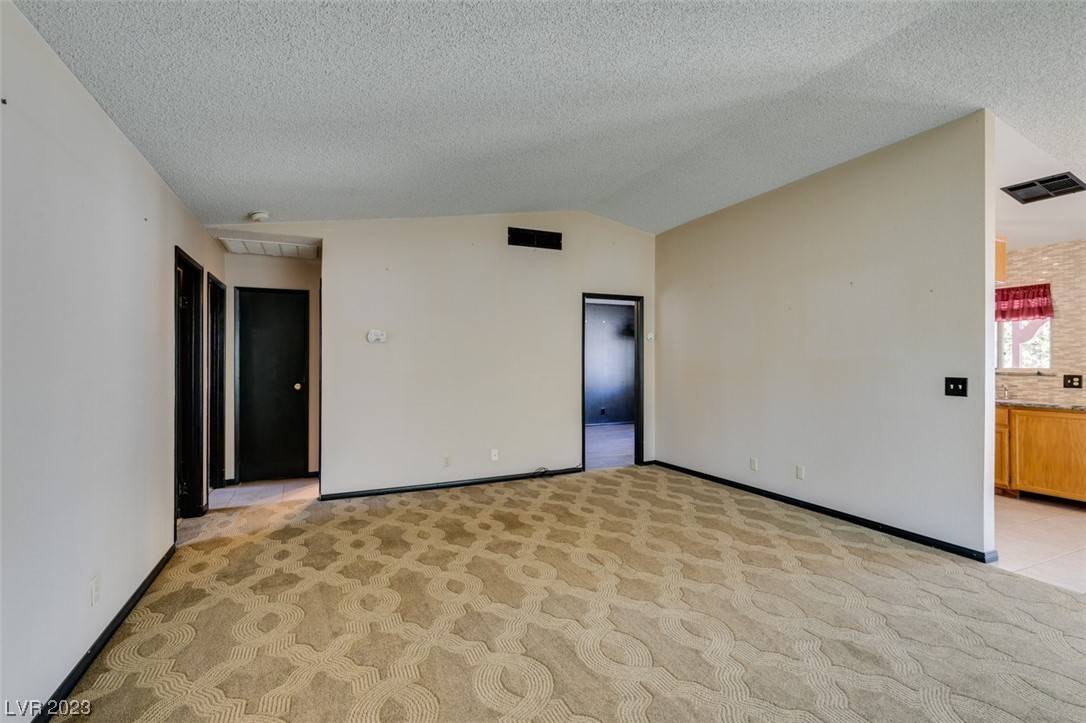 Las Vegas, NV 89110,5858 Allegro AVE