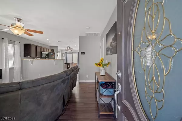 Las Vegas, NV 89166,9527 Diamond Bridge AVE