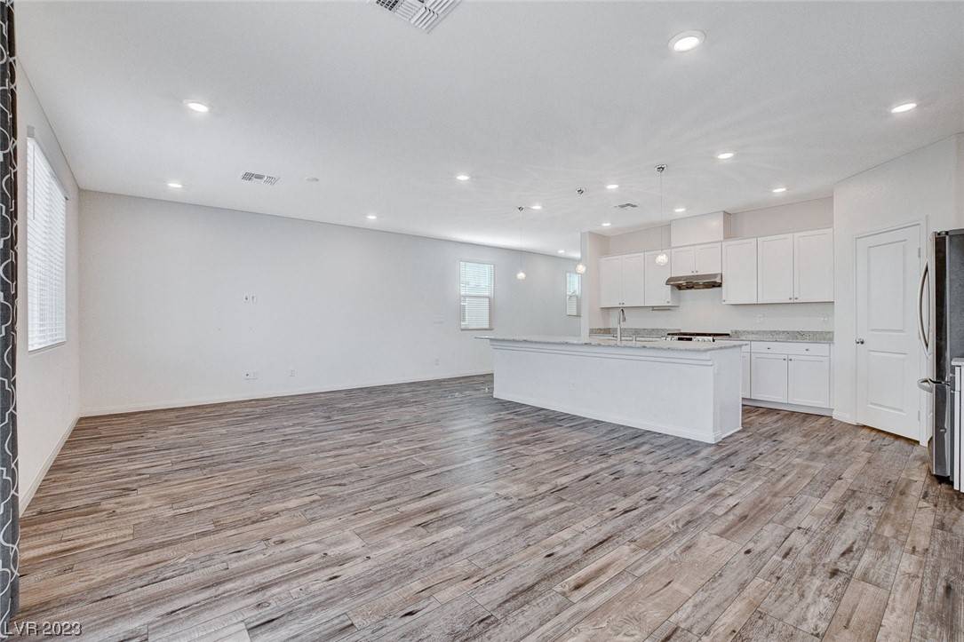 Las Vegas, NV 89178,10004 Barbellino CT