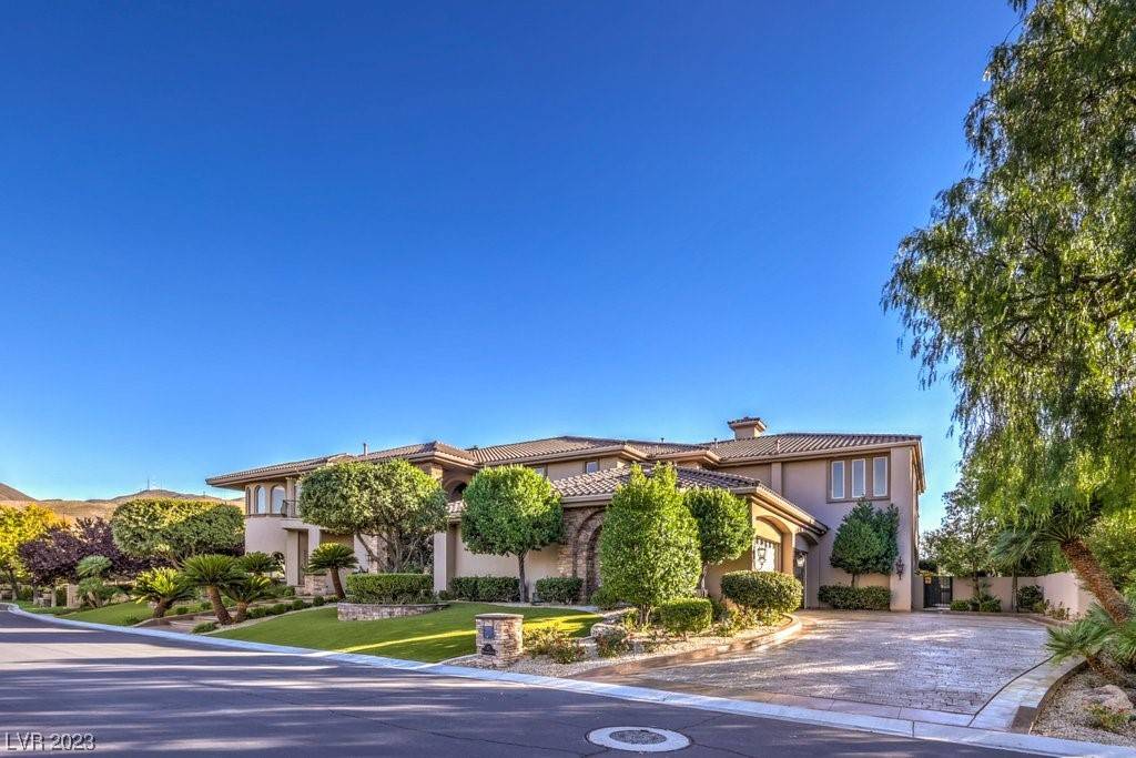 Henderson, NV 89052,17 Mountain Cove CT