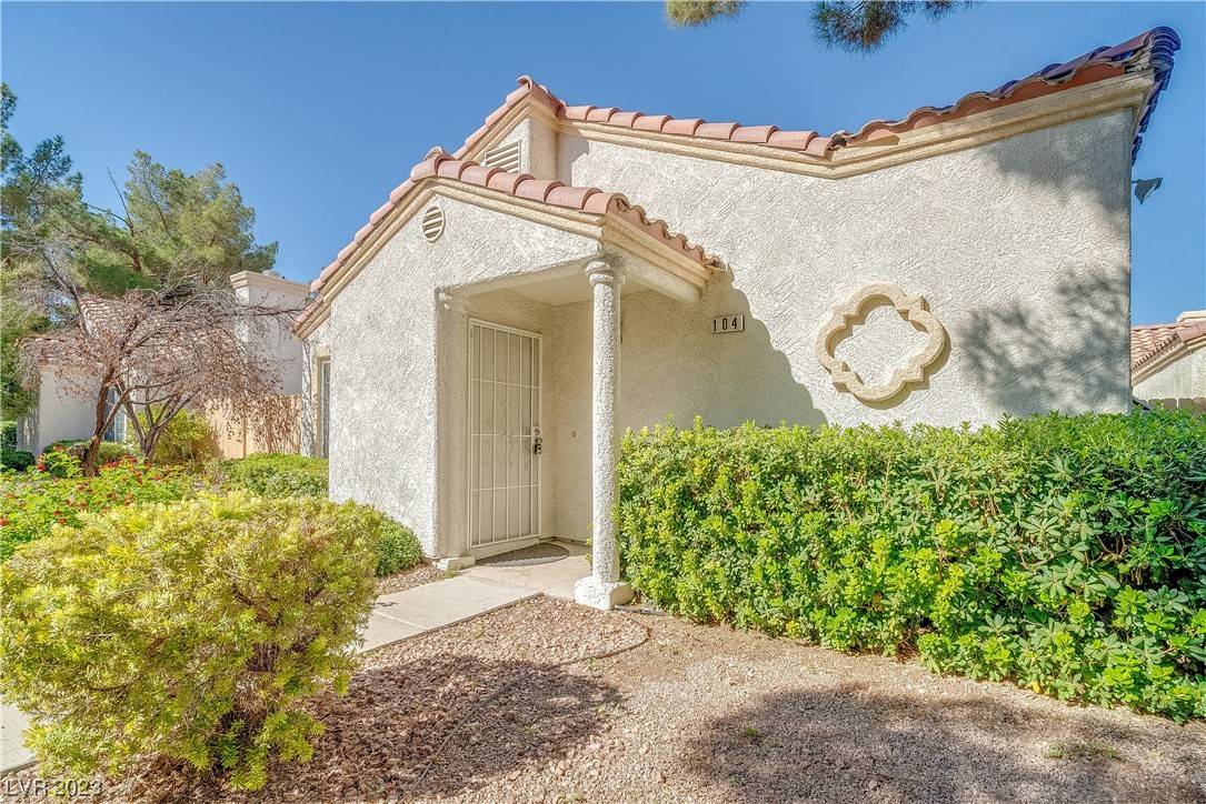 5425 Geneive LN #104, Las Vegas, NV 89108