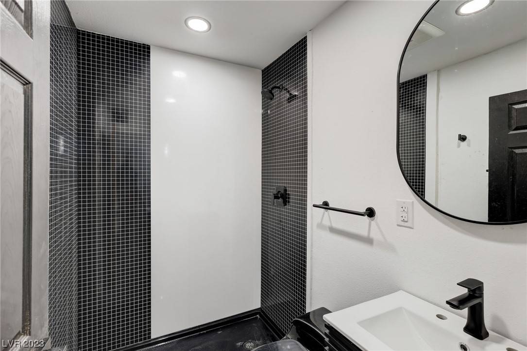 1922 Fairfield AVE #102, Las Vegas, NV 89102