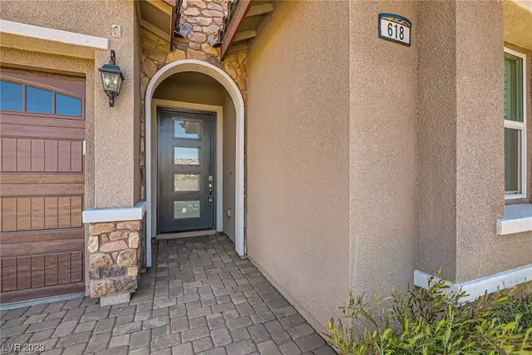 Henderson, NV 89011,618 Sandpiper Run LN