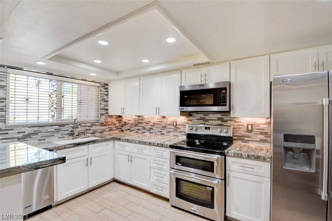 4626 Grand DR #2, Las Vegas, NV 89169