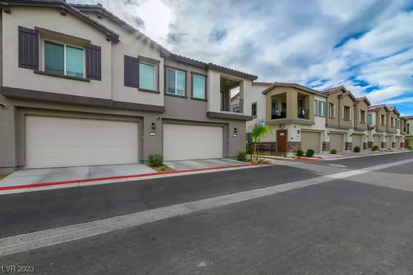 North Las Vegas, NV 89084,7352 Decatur BLVD #2