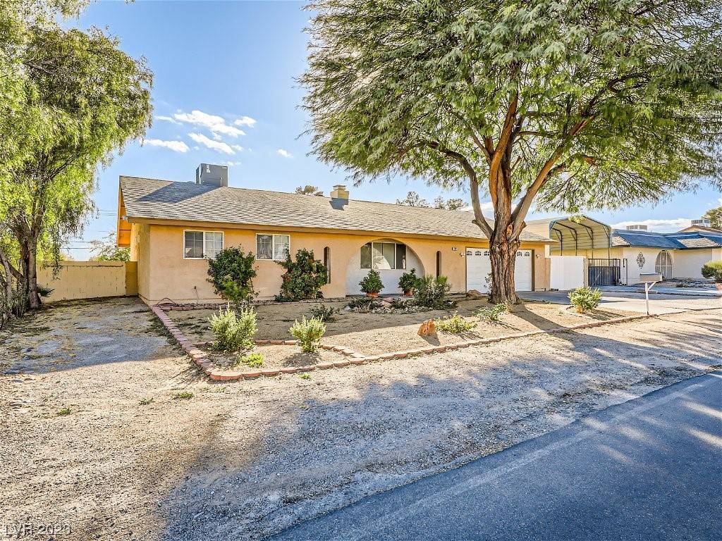 5901 Paseo Montana, Las Vegas, NV 89108