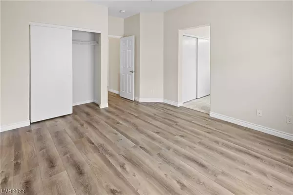 3942 Passing Storm LN North Las Vegas, NV 89031