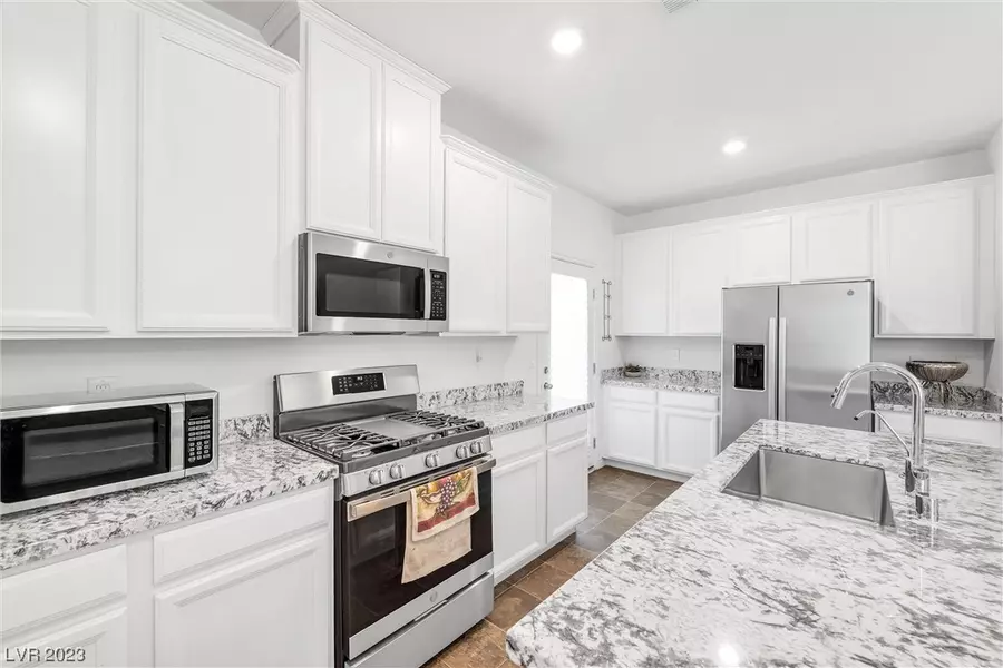 1134 Edel Hest AVE, North Las Vegas, NV 89081