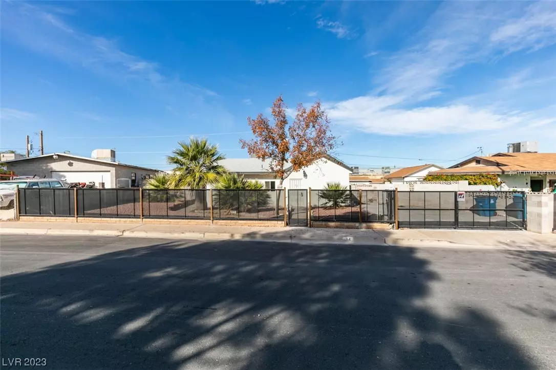 Henderson, NV 89015,34 Arkansas AVE