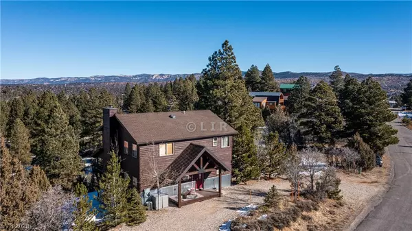 1330 W Elk Ridge DR, Alton, UT 84710