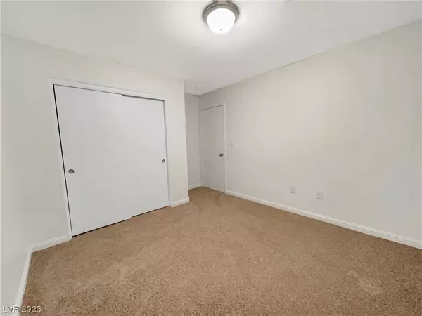 Las Vegas, NV 89115,2253 Pueblo Amigo CT