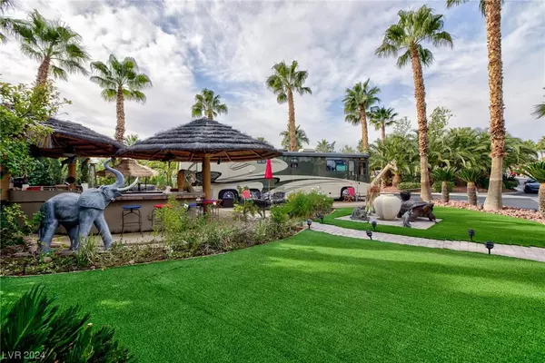 Las Vegas, NV 89139,8175 Arville ST #100/101
