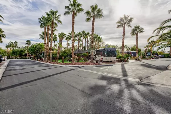 Las Vegas, NV 89139,8175 Arville ST #100/101