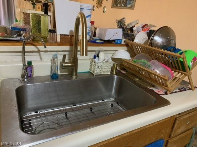 Las Vegas, NV 89147,7777 Barbican CT